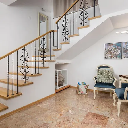 Magnolia In For 10 Persons - Beachfront - With Sea View, Jacuzzi And Fitness Area * אומאג